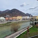 Traunkai Zauner Blick * Bad Ischl