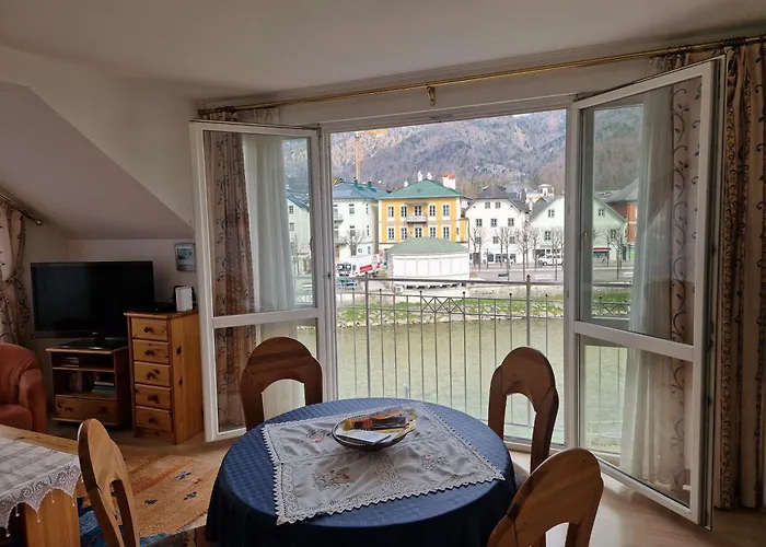 Traunkai Zauner Blick * Bad Ischl